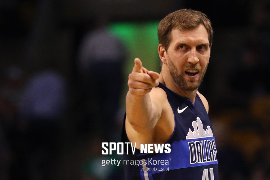 서부 꼴찌 댈러스, 동부 1위 토론토 잡았다