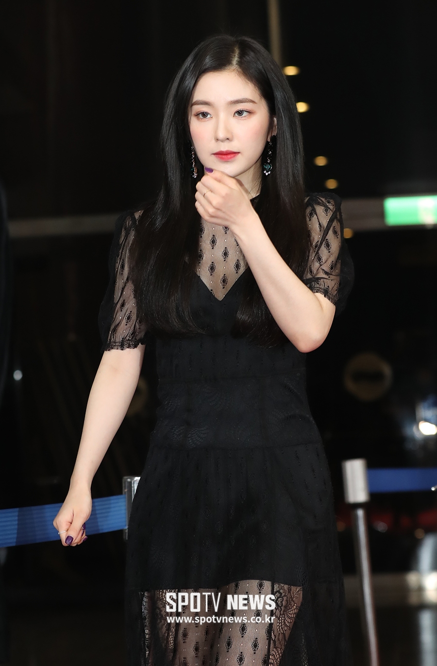 [포토S] 아이린, 시스루 입고 섹시한 워킹