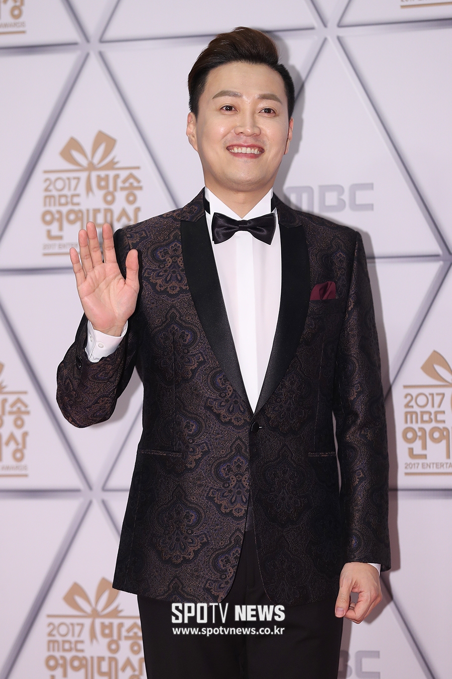 [포토S] 포즈 취하는 방송인 문천식