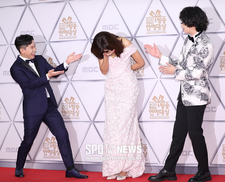 [포토S] 한혜진, '너무 쑥스러워~'