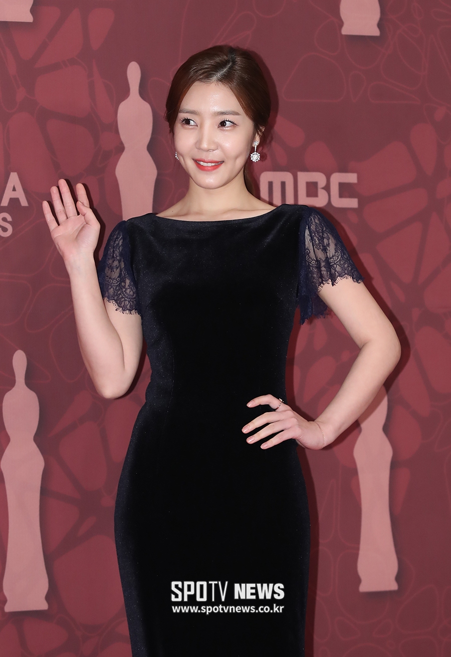 [포토S] 신다은, 보조개 미소 활짝