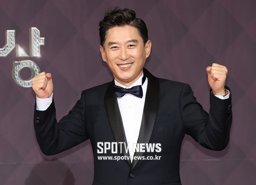 [포토S] 김원해, 힘차게 파이팅