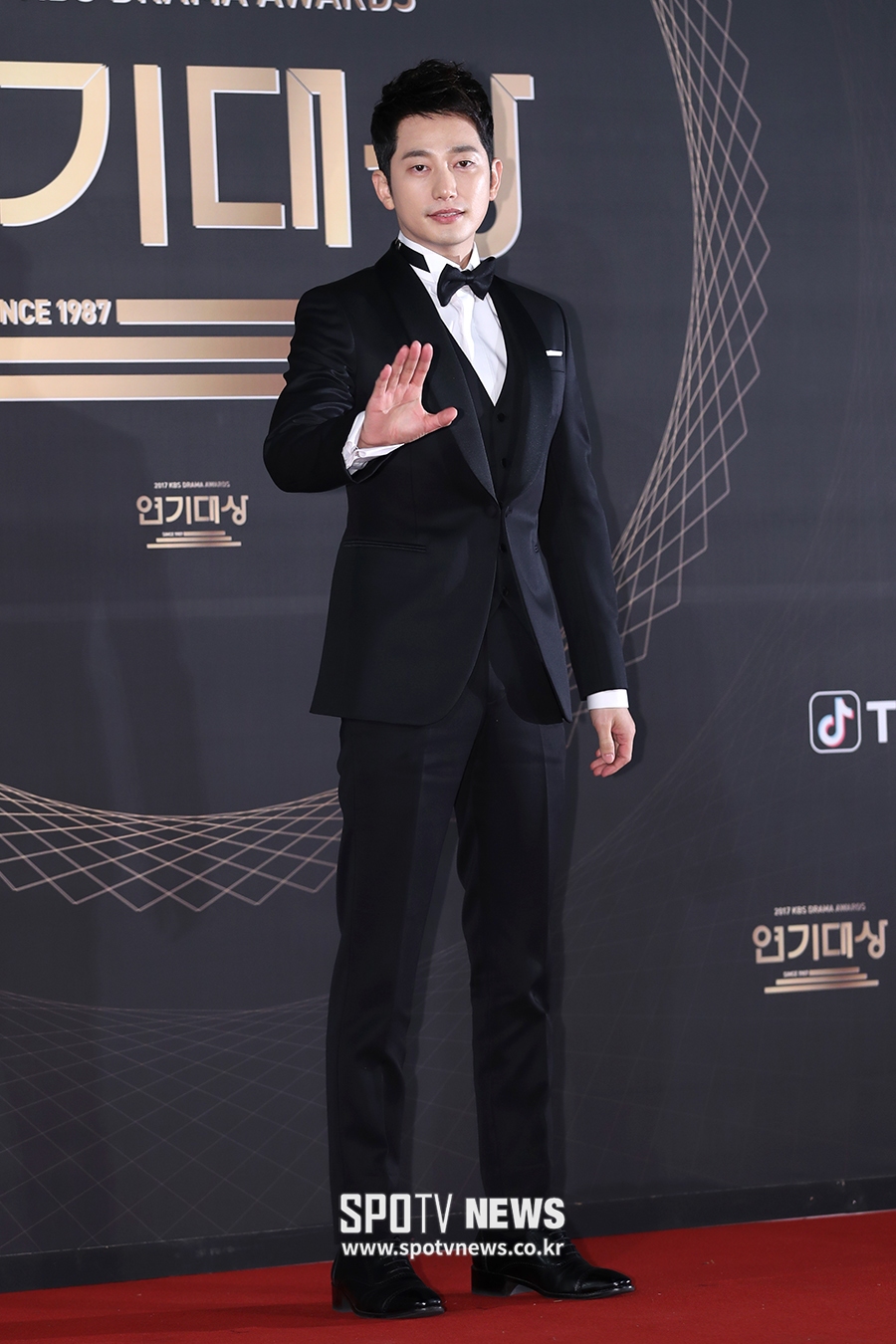 [포토S] 박시후, 각잡힌 포즈