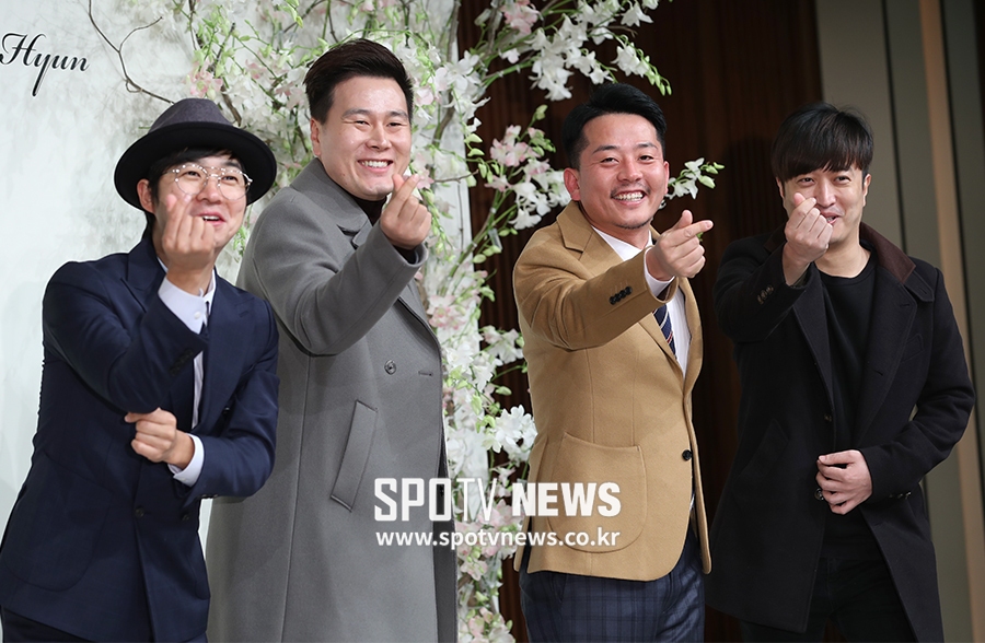 [포토S] 홍인규-변기수-김준호-정명훈, 애교 하트 뿅~