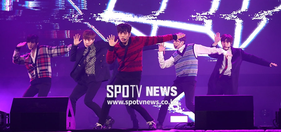 [포토S] 인피니트, 변함없는 '칼군무'