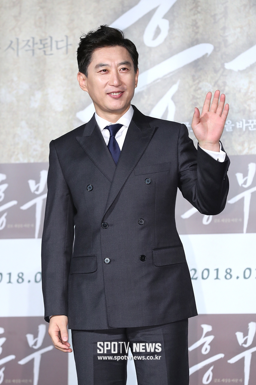 [포토S] 포즈 취하는 배우 김원해