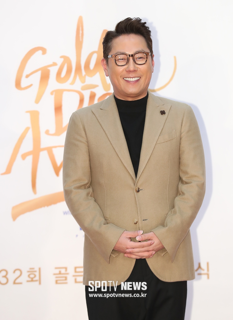 [포토S] 윤종신, '오늘 시상식 좋니?'