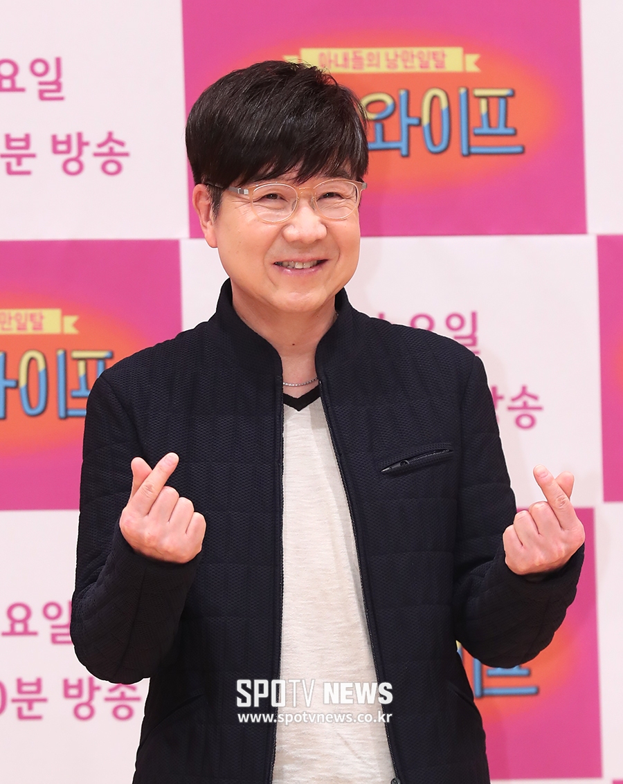 [포토S] 미소 짓는 임백천