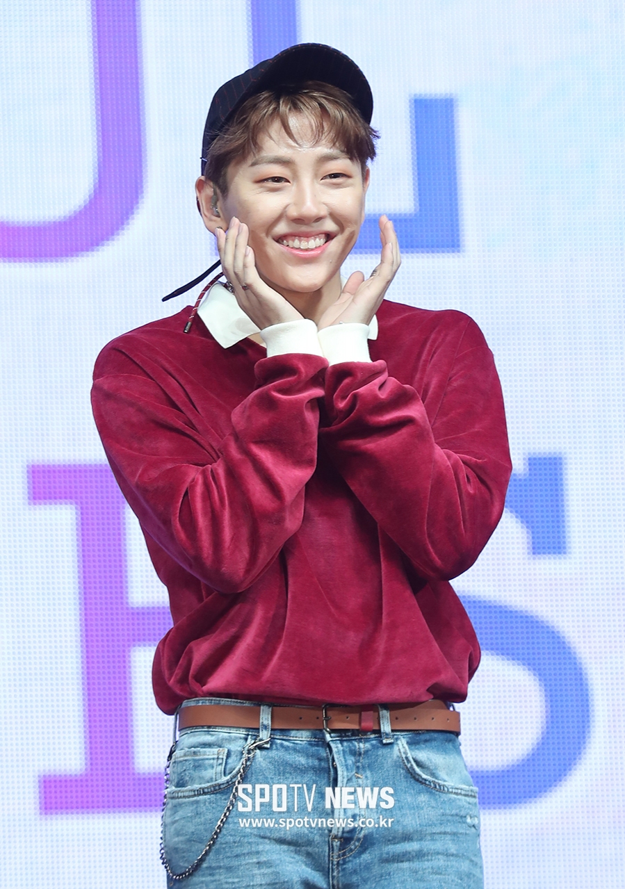 [포토S] JBJ 노태현, 꽃이 된 미소년