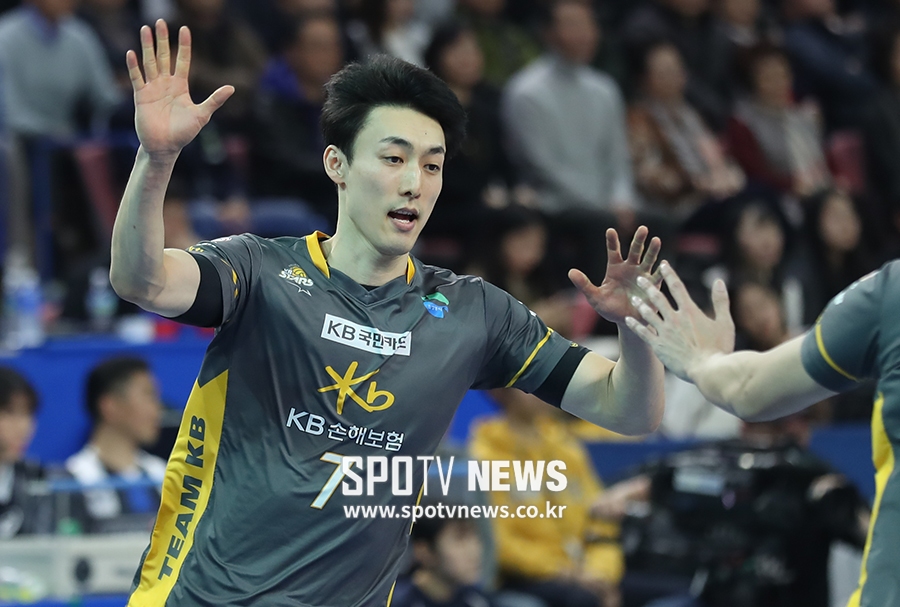 [포토S] 기뻐하는 하현용