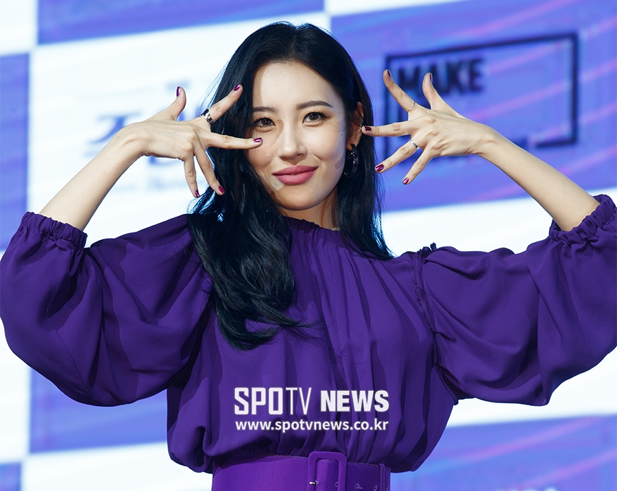 [포토S] 선미, 손톱까지 보랏빛