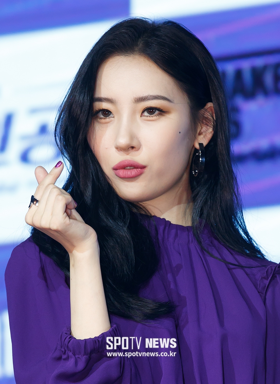 [영상] '선미(SUNMI)'가 생각하는 솔로 여가수로서의 위치는 몇 등?