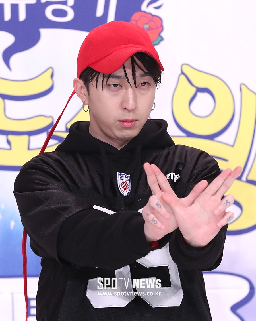 [포토S] 포즈 취하는 래퍼 슬리피