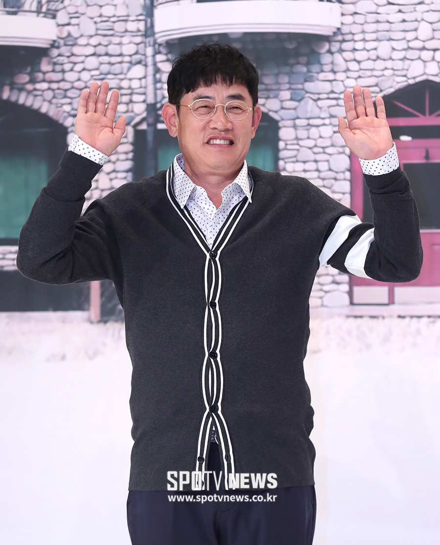 [포토S] 이경규, '달팽이 호텔에 힐링하러 오세요'