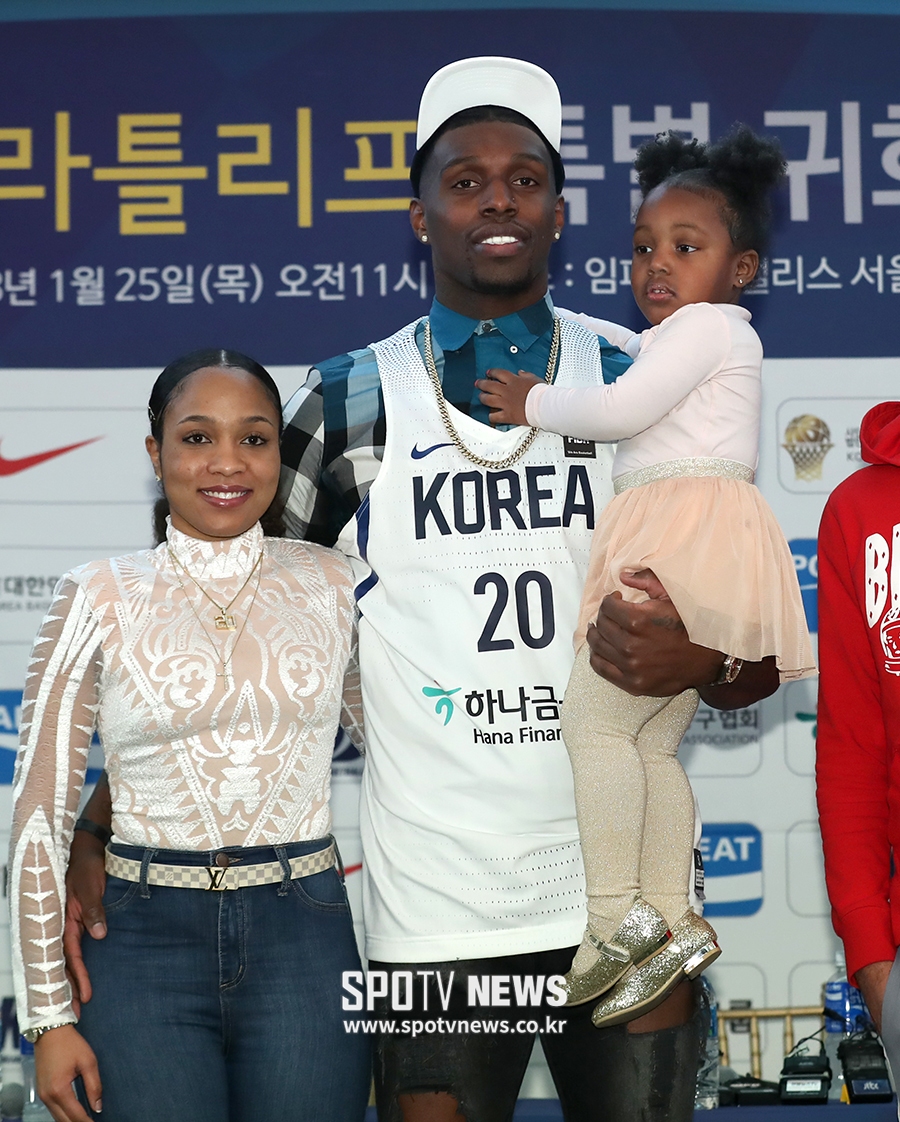 [포토S] 라틀리프, 사랑하는 가족과 함께