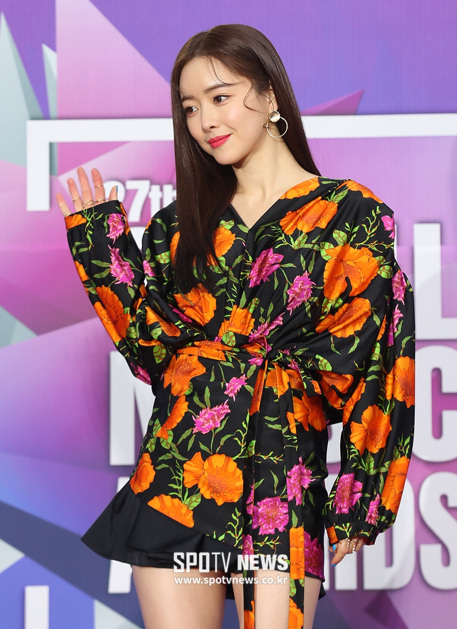 [포토S] 홍수아, 손 흔드는 '대륙여신'
