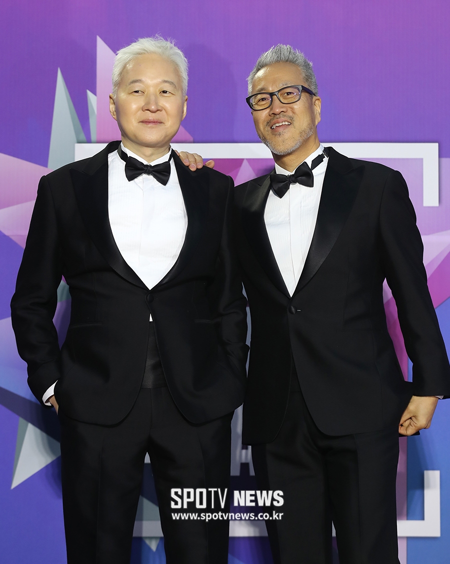 [포토S] 봄여름가을겨울, 포토월에 오른 레전드