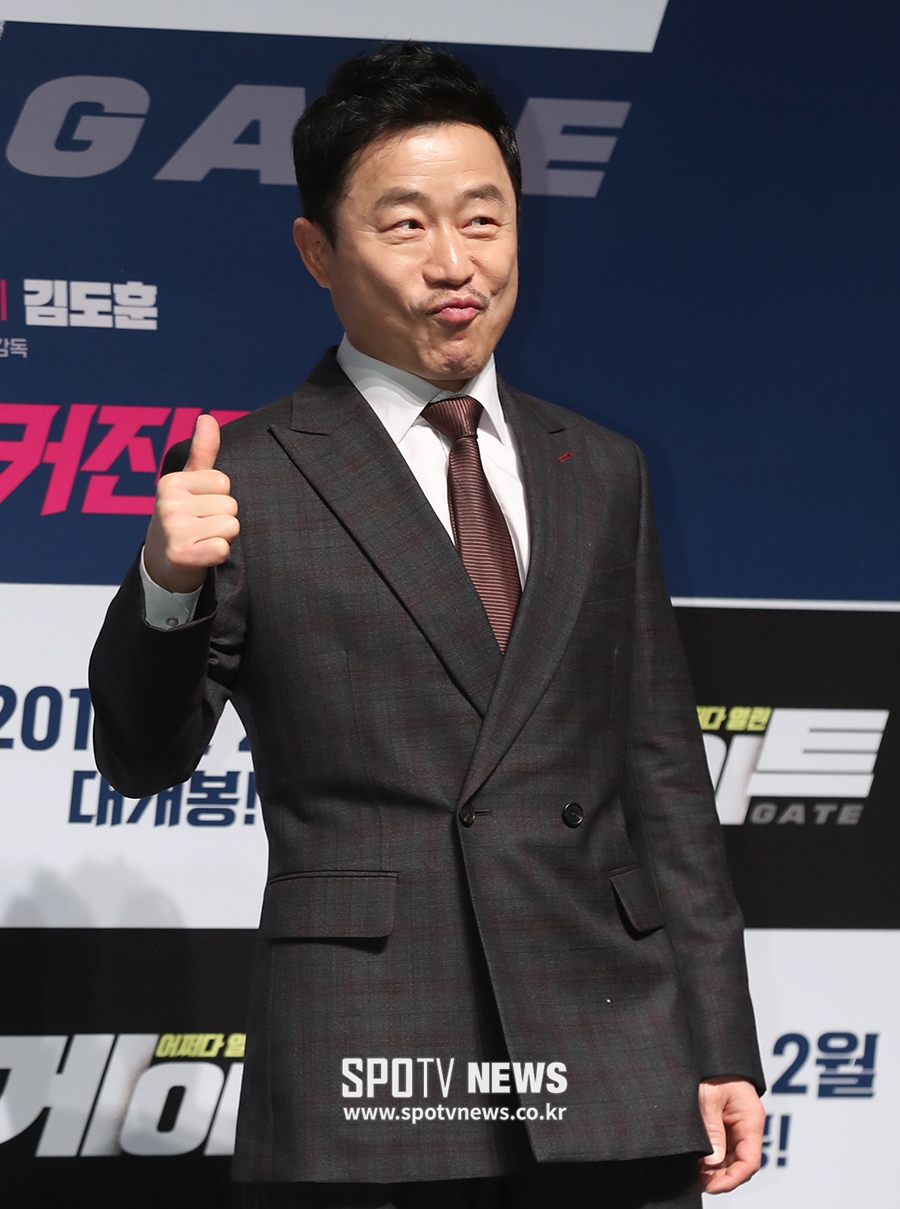 [포토S] 이문식, 자신있게 엄지 척