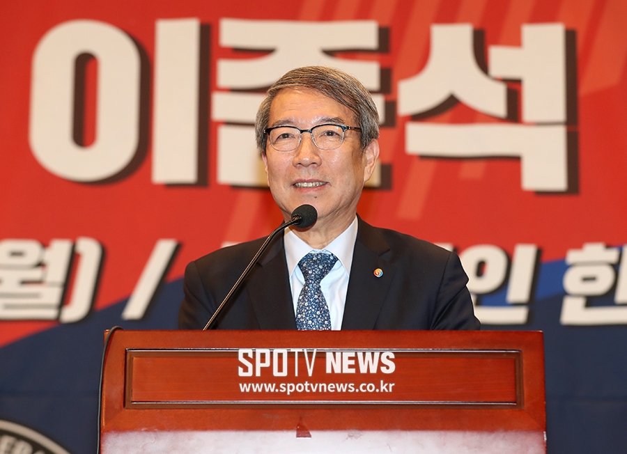 [포토S] 축사하는 정운찬 커미셔너