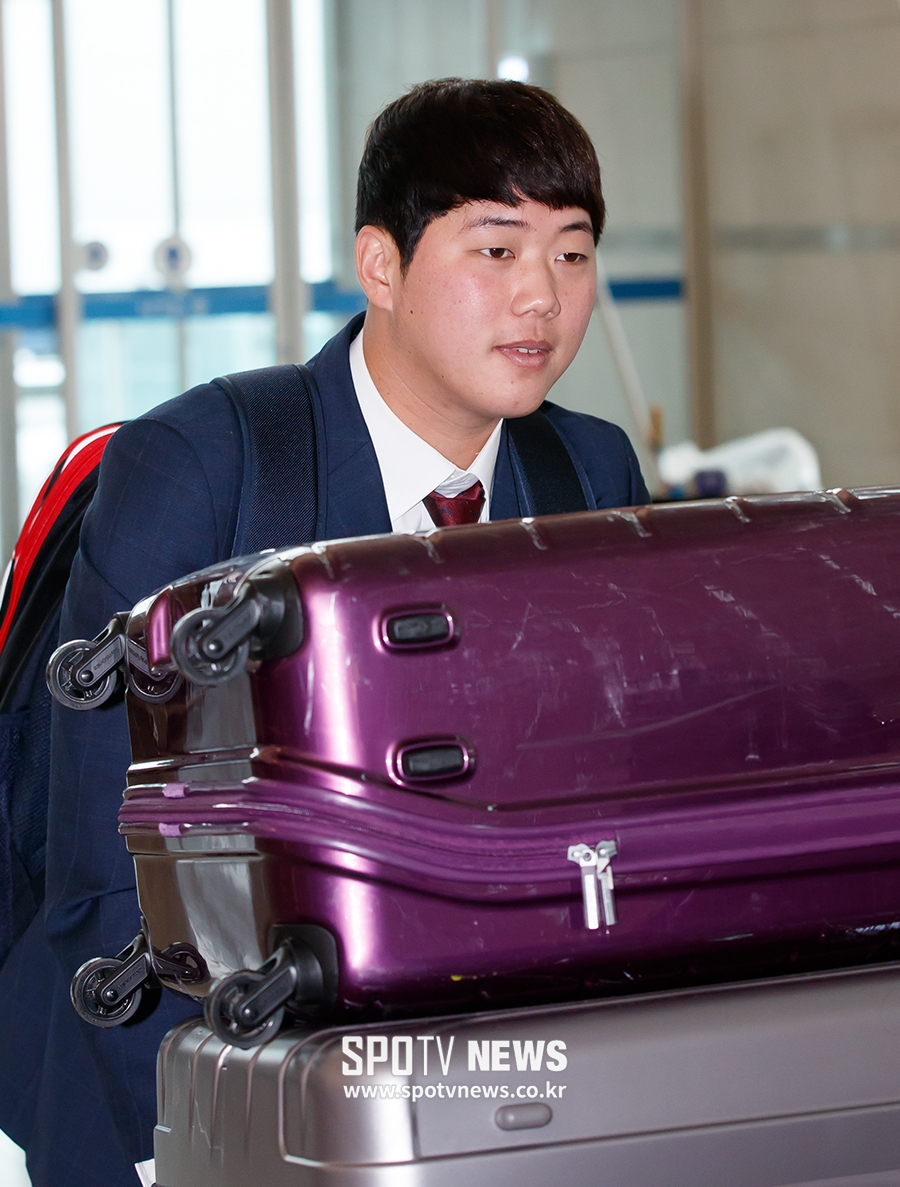 [포토S] 전지훈련 떠나는 두산 함덕주