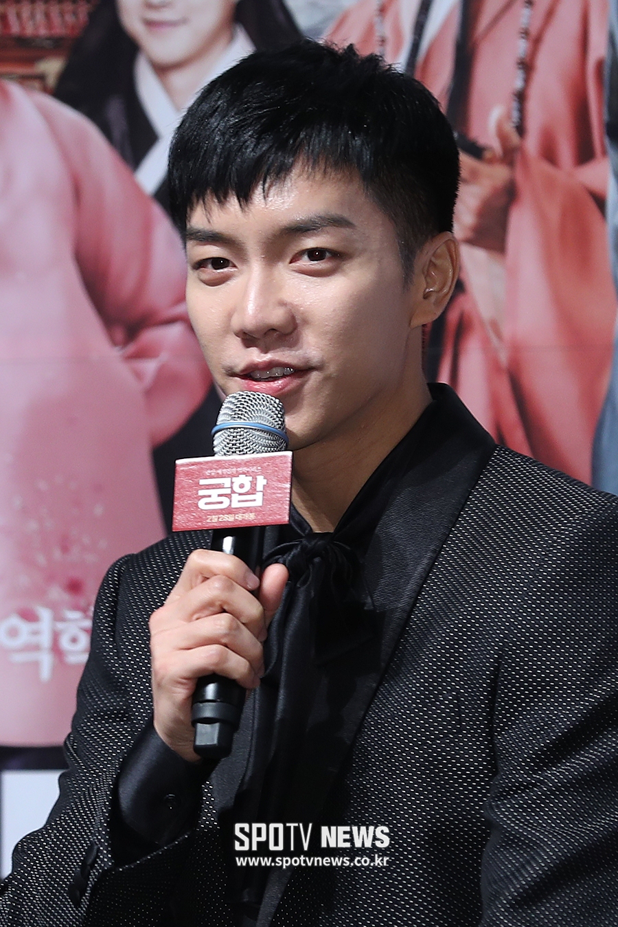 [포토S] 이승기, 천재 역술가 역