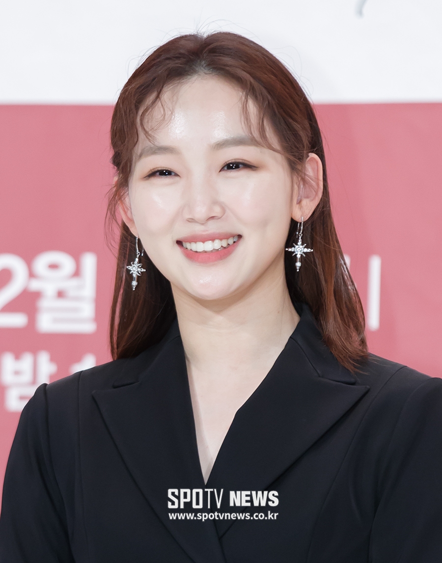 [포토S] 진기주, 반전 미소 활짝