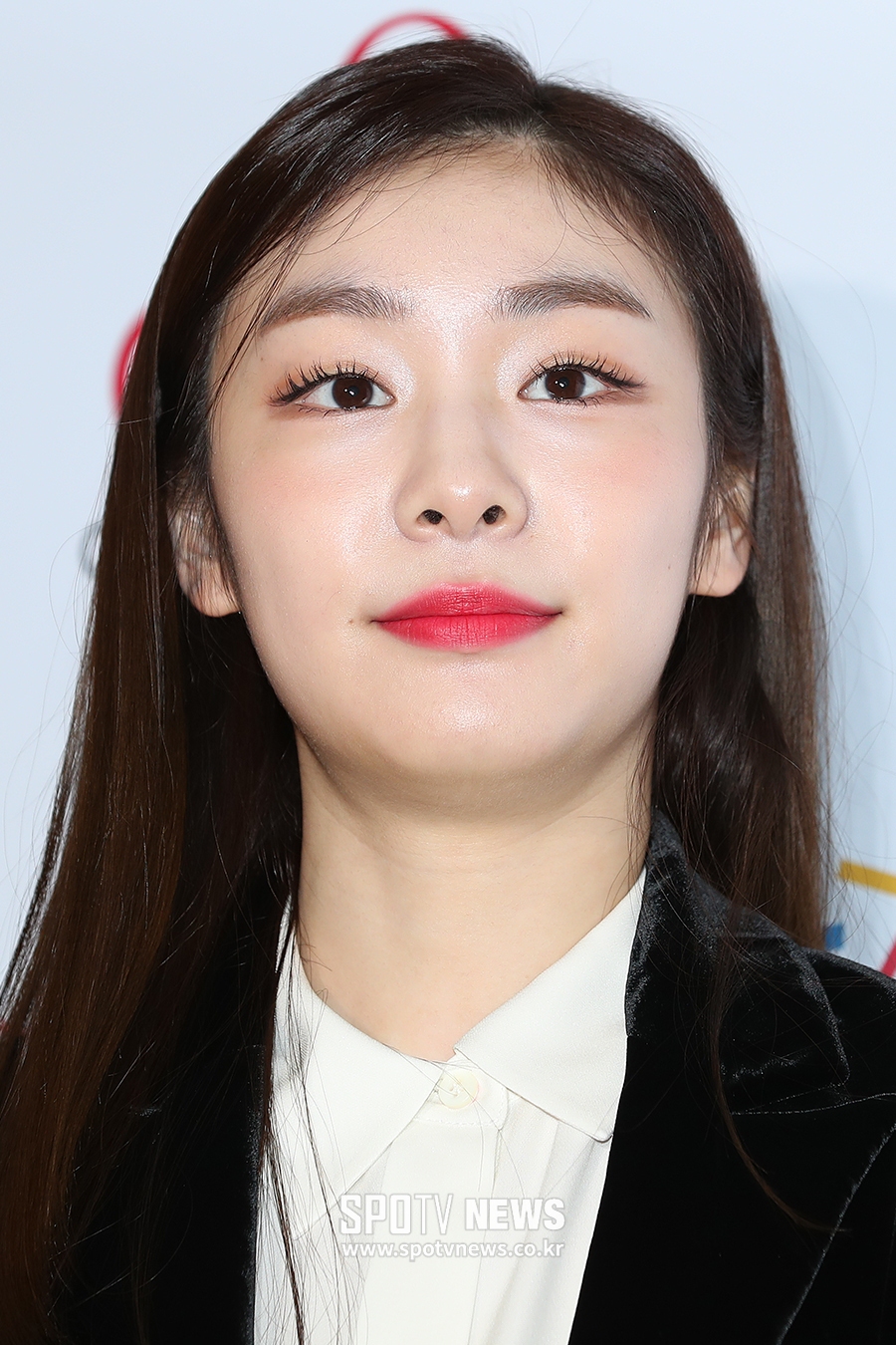 [포토S] 김연아, 무결점 도자기 피부