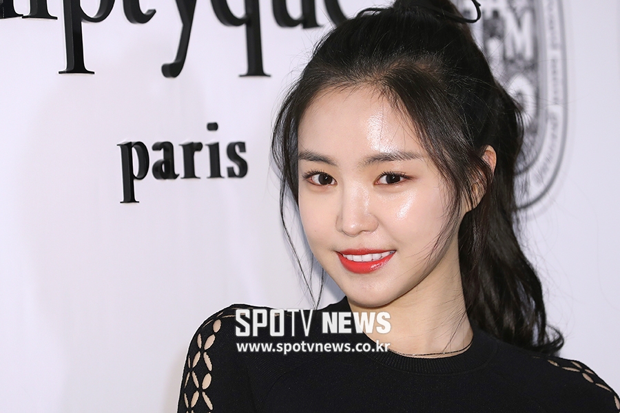 [포토S] 손나은, 매혹적인 얼굴
