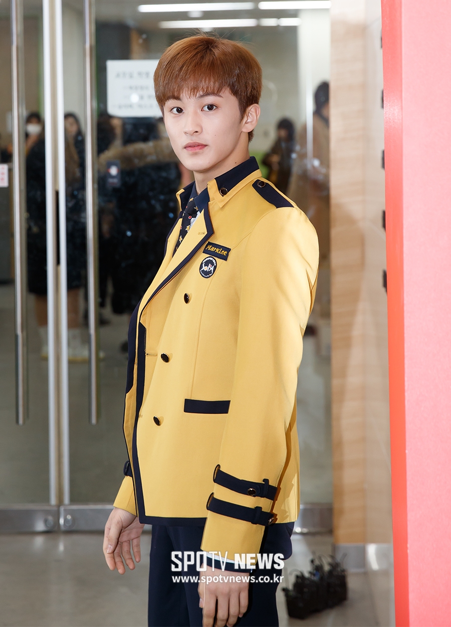 [포토S] NCT 마크, '교복 입어도 멋지네'