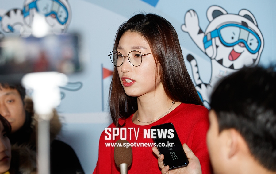 [포토S] 인터뷰 하는 김연경