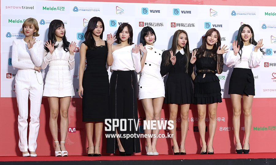 [영상] 가온차트 레드 카펫에서 제일 빛나는 트와이스