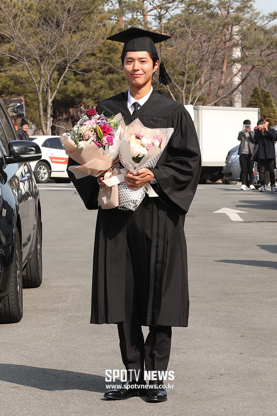 [포토S] 졸업하는 박보검, 학사복 화보