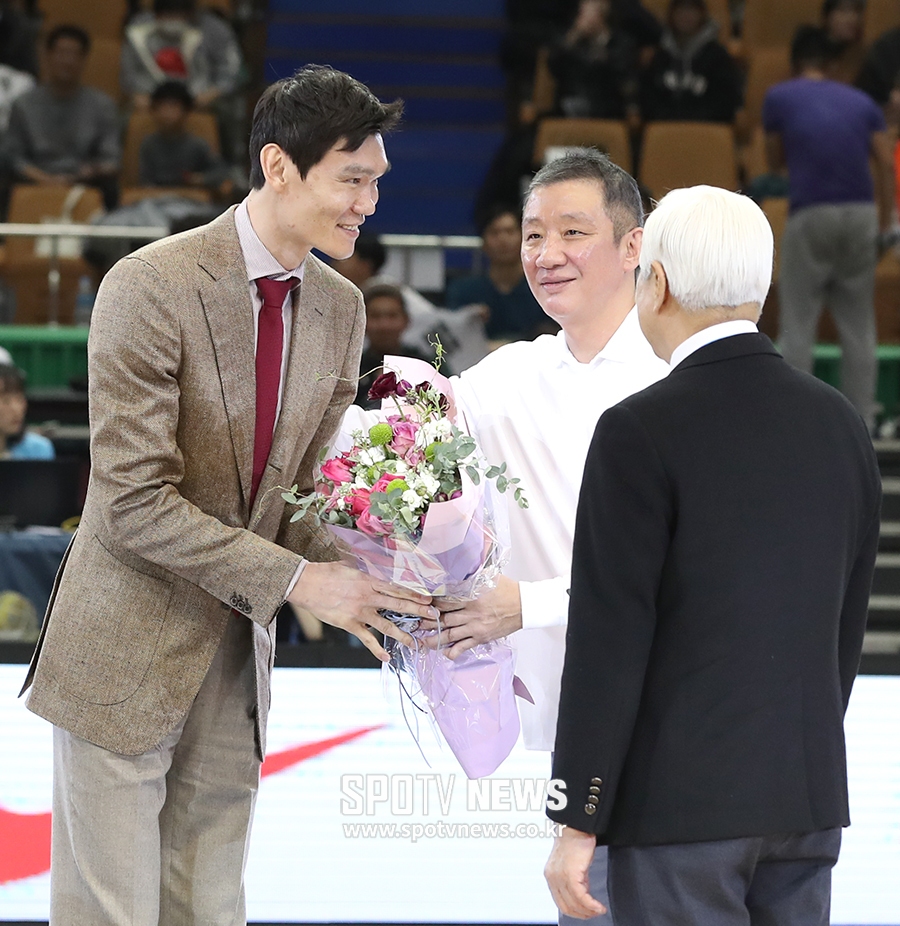 [포토S] 허재 감독, '주성아 그동안 수고많았어'