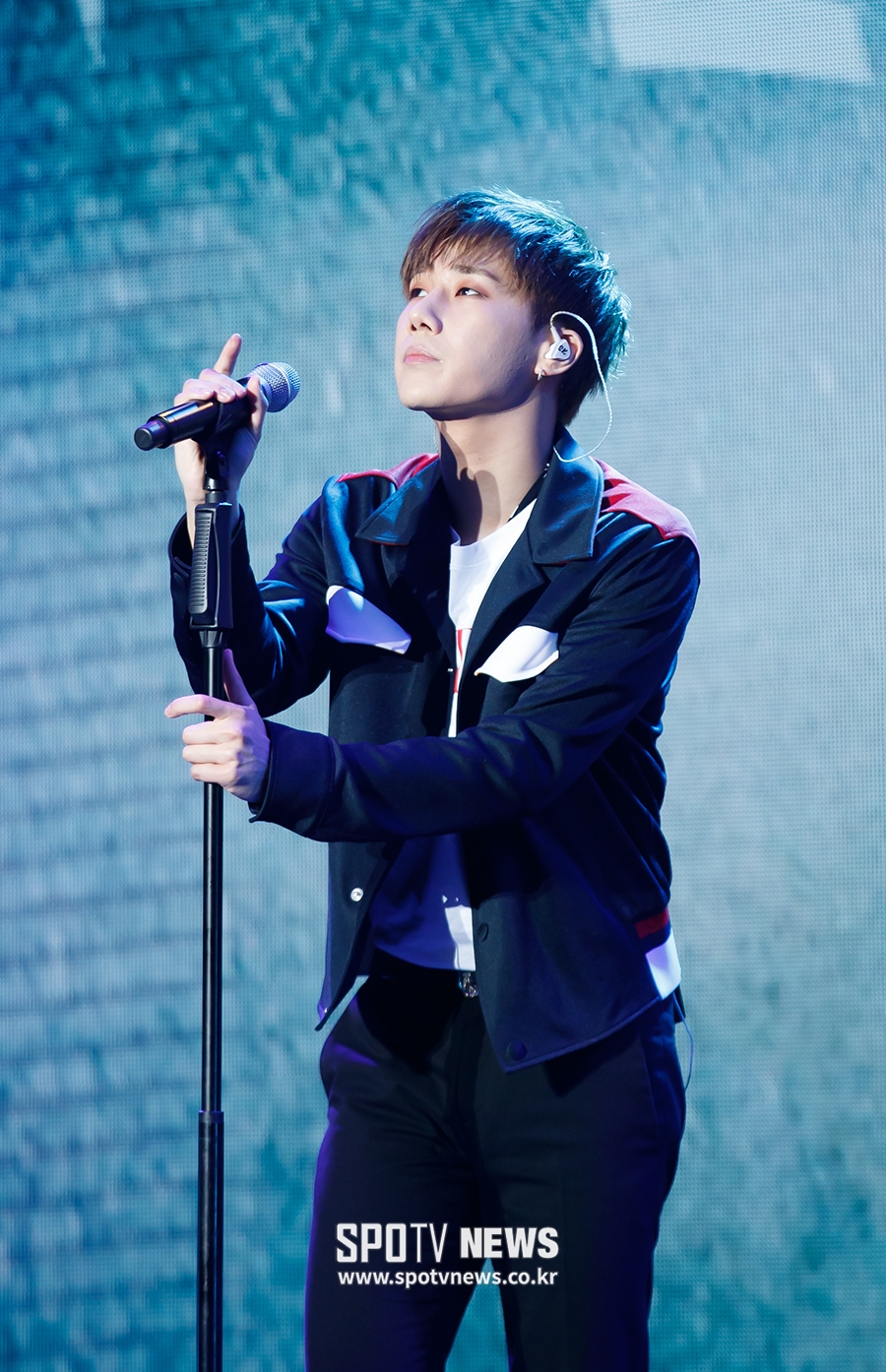 [영상] 넬의 김종완과 성규의 호흡을 확인할 수 있는 곡 '끌림'