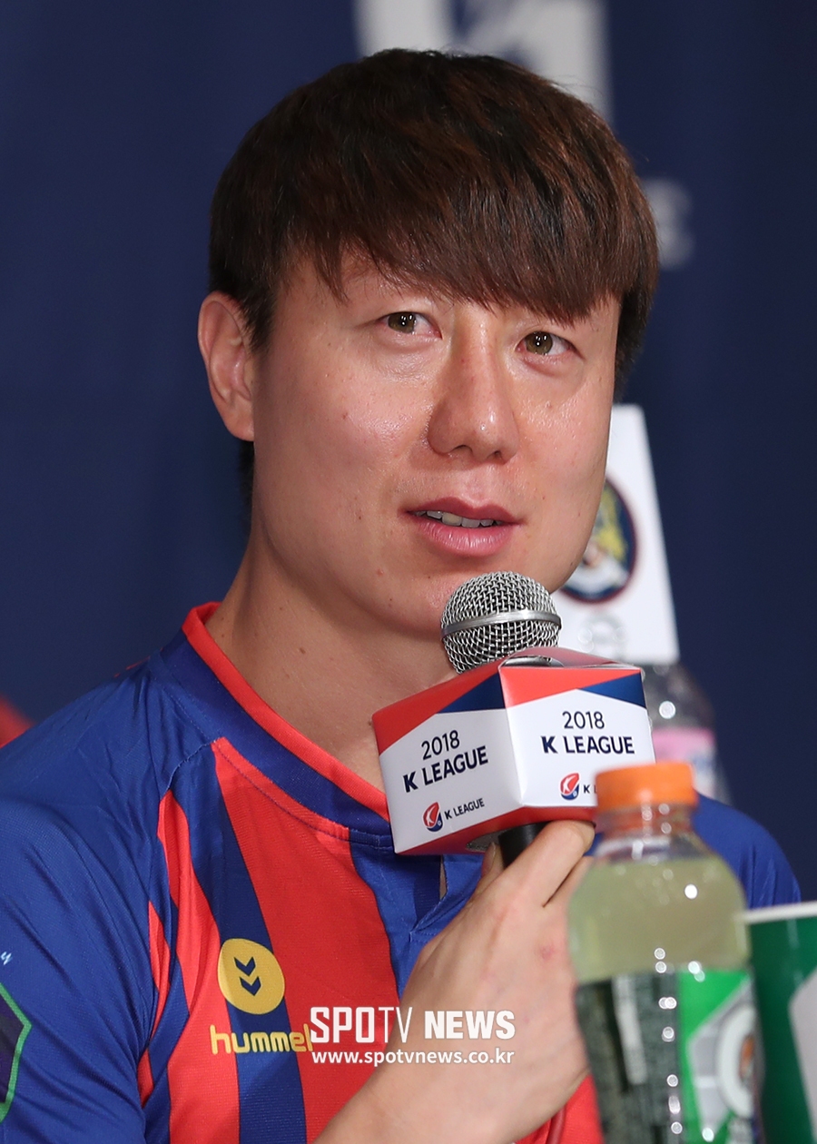 [포토S] 포부 밝히는 수원FC 이승현