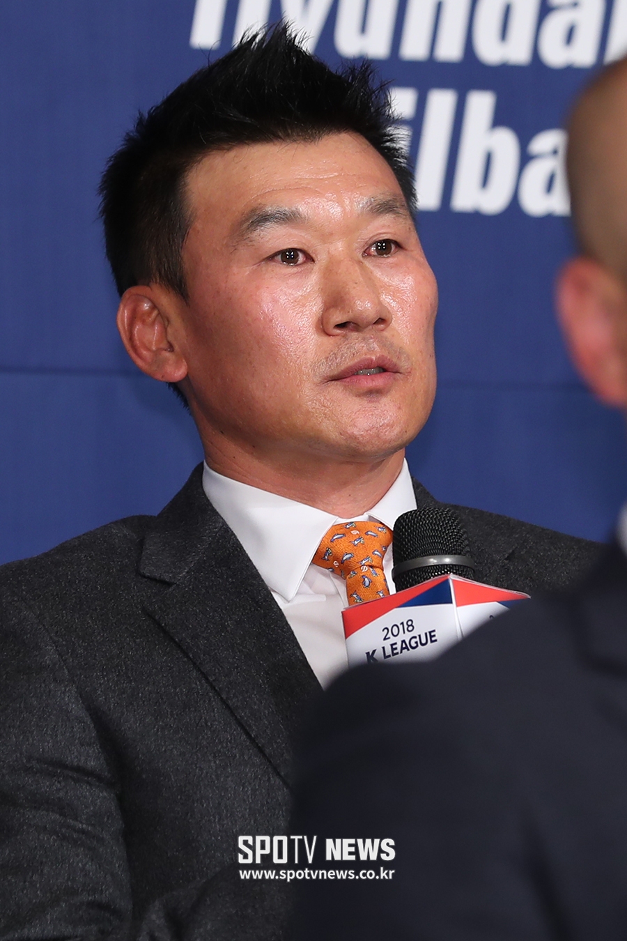 [포토S] 질문에 답하는 제주 조성환 감독