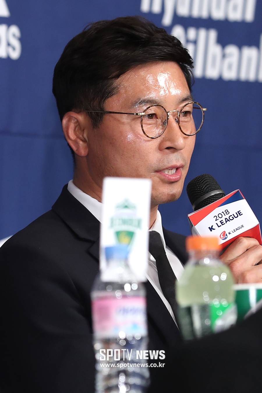 [포토S] 김도훈 감독, "2018년에도 별을 달아주고 싶다"