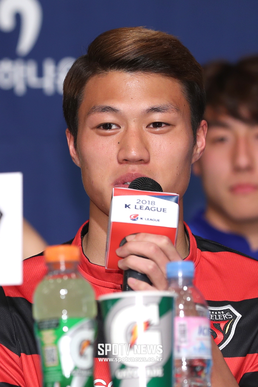 [포토S] 질문에 답하는 김승대