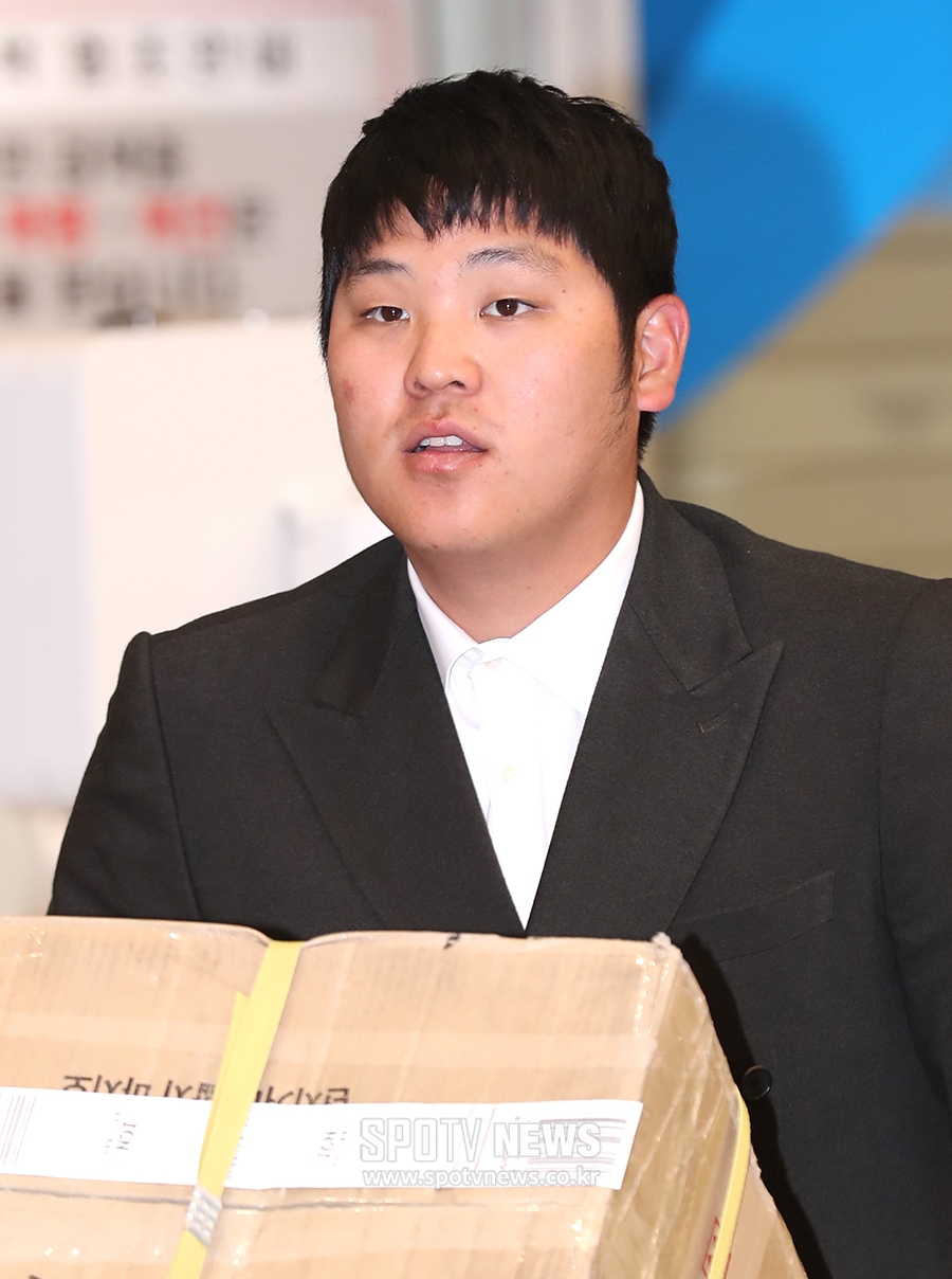 [포토S] 전지훈련 마치고 귀국한 한현희