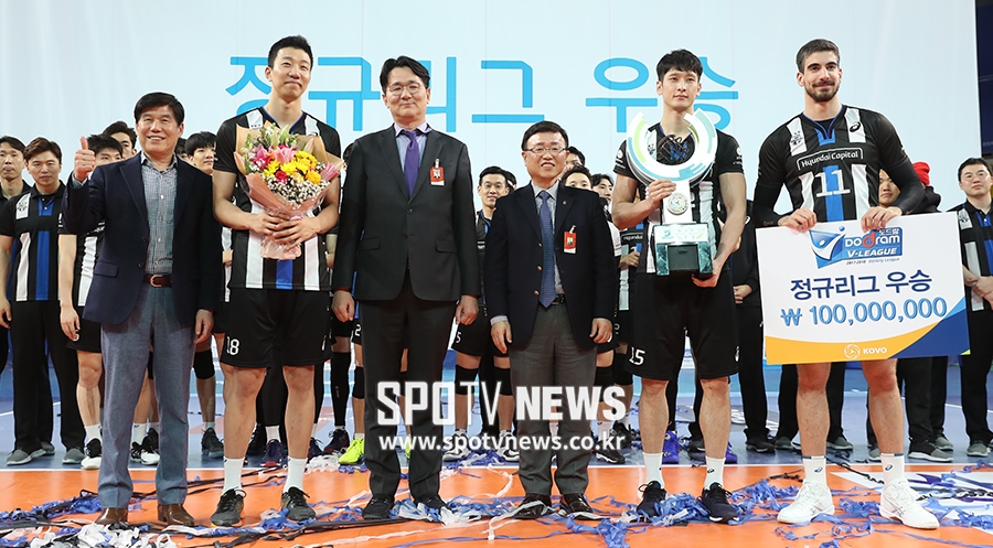 [포토S] 현대캐피탈 우승 시상