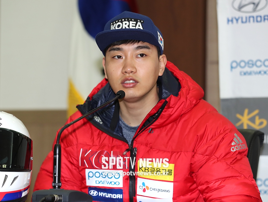 [포토S] 인사하는 봅슬레이 전정린
