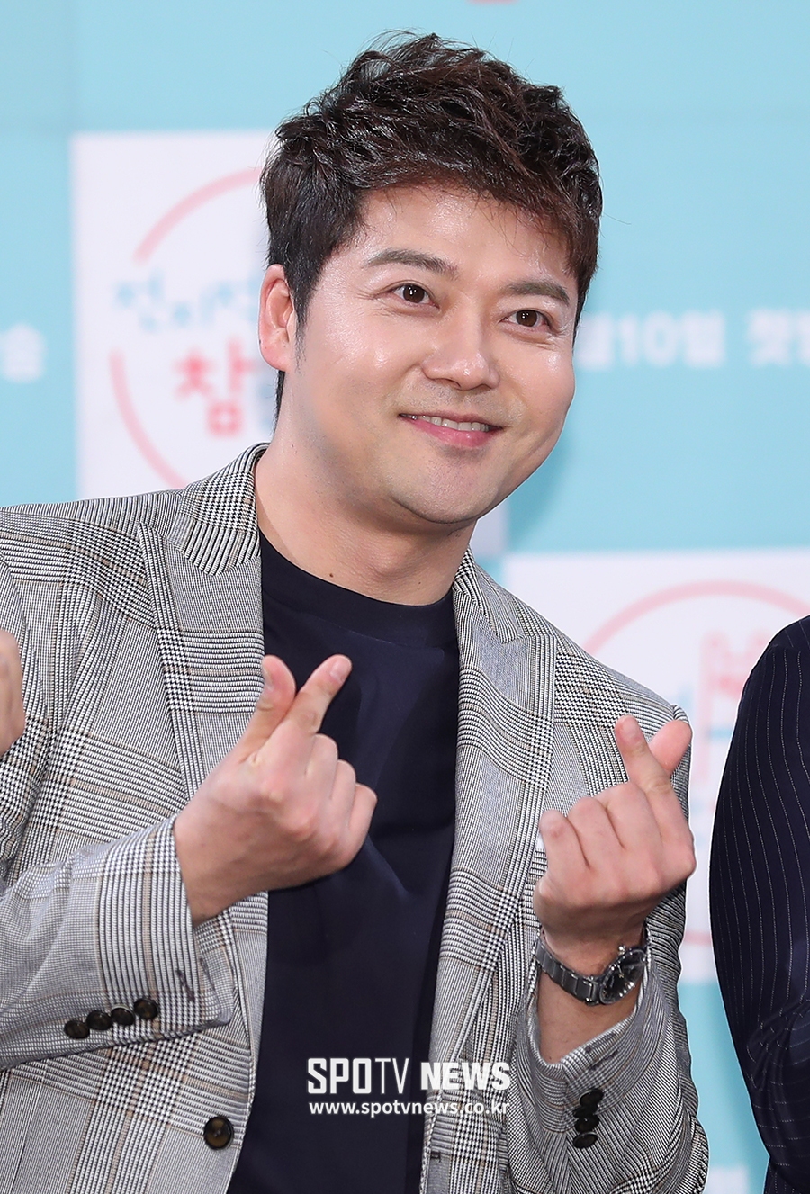 [포토S] 전현무, 숨길 수 없는 사랑꾼