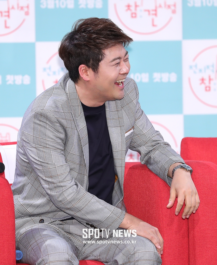 [포토S] 전현무, 미소 만발