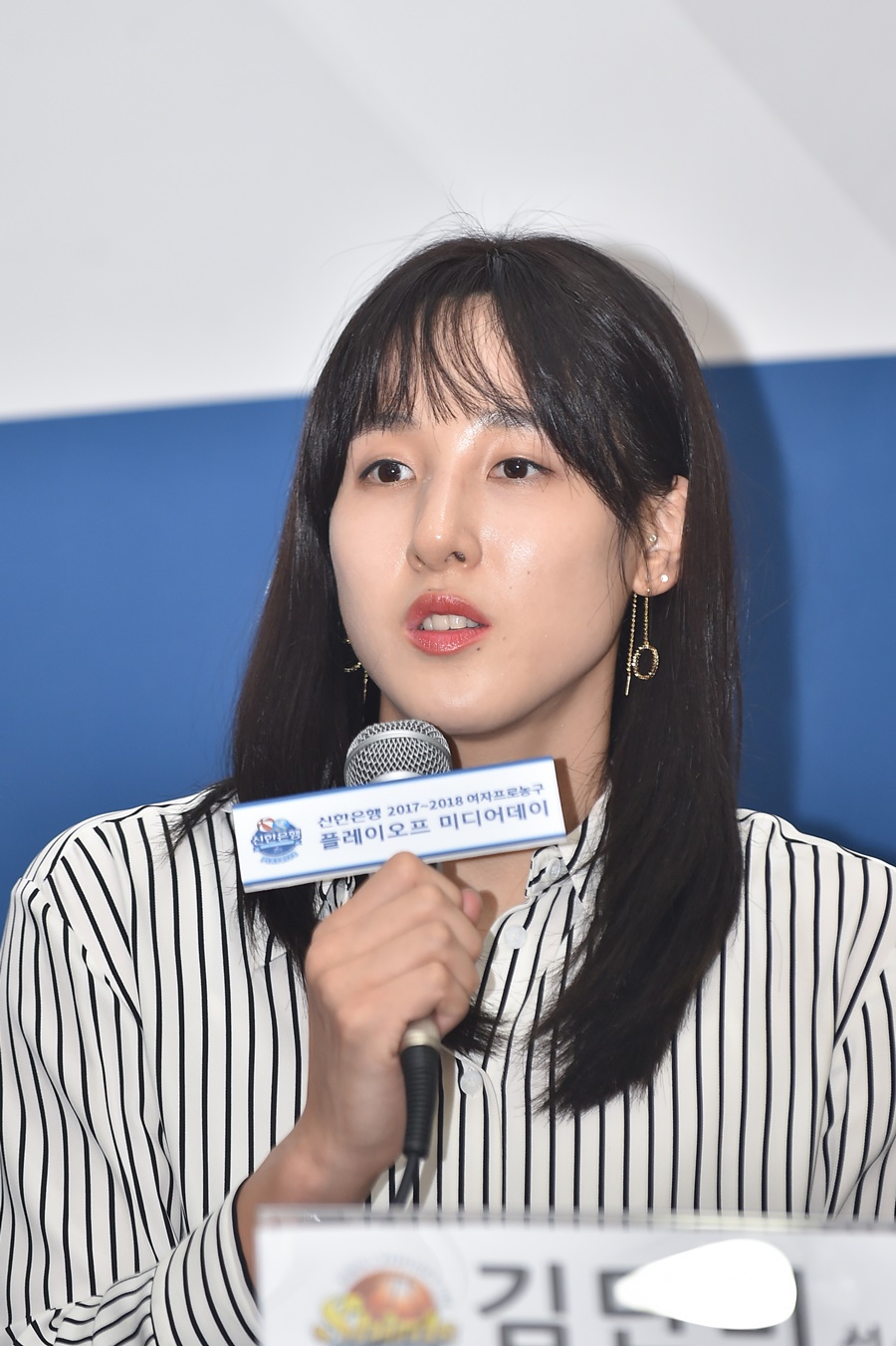 “여름 한 달 신기성 감독과 함께 훈련” 김단비의 이색 우승 공약