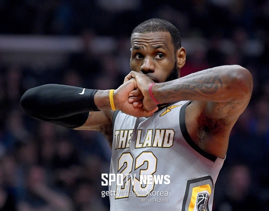 '골밑 대결 완패' 클리블랜드, 클리퍼스에 102-116으로 패배