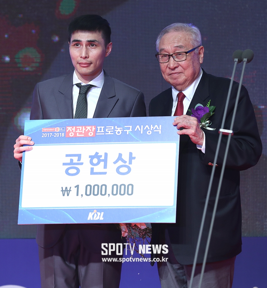[포토S] 주희정, 공헌상 수상!