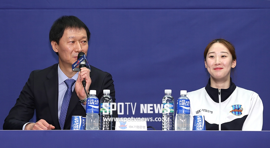 [포토S] 이정철 감독, "(고)예림이가 잘해줬으면 좋겠다"