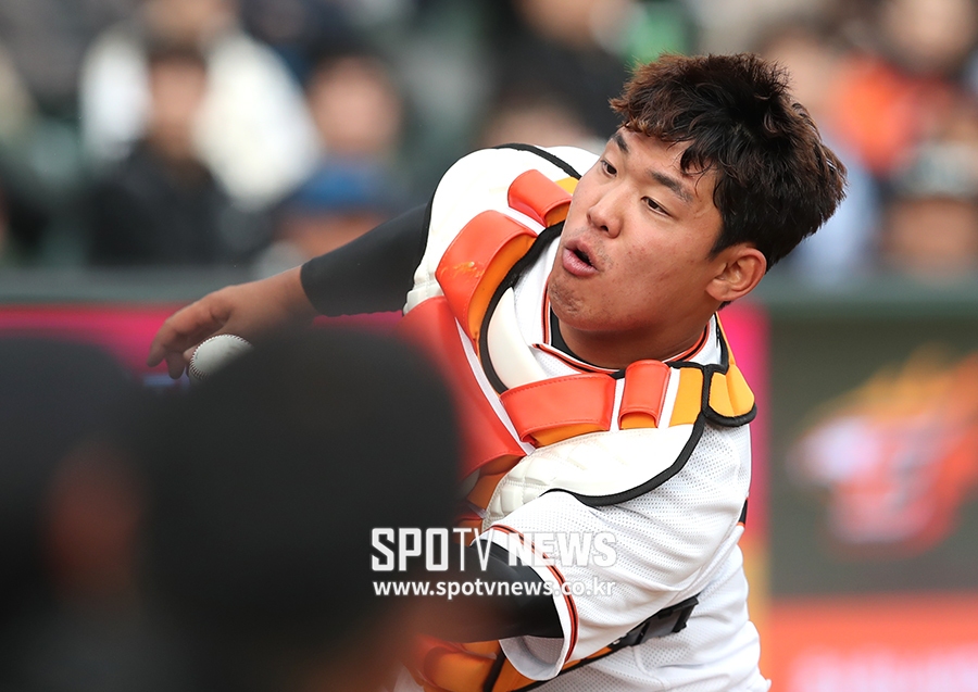 [포토S] 지성준, '다 잡은 공을'