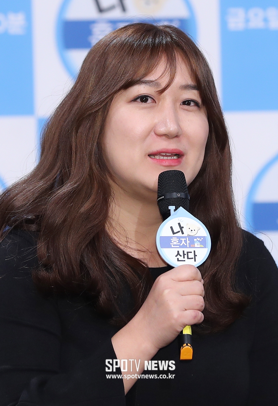 [포토S] 인사말 하는 황지영 PD