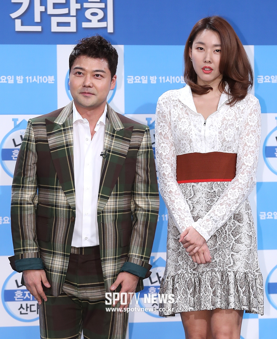 [포토S] 전현무-한혜진, '실제로 보니 잘 어울리죠?'